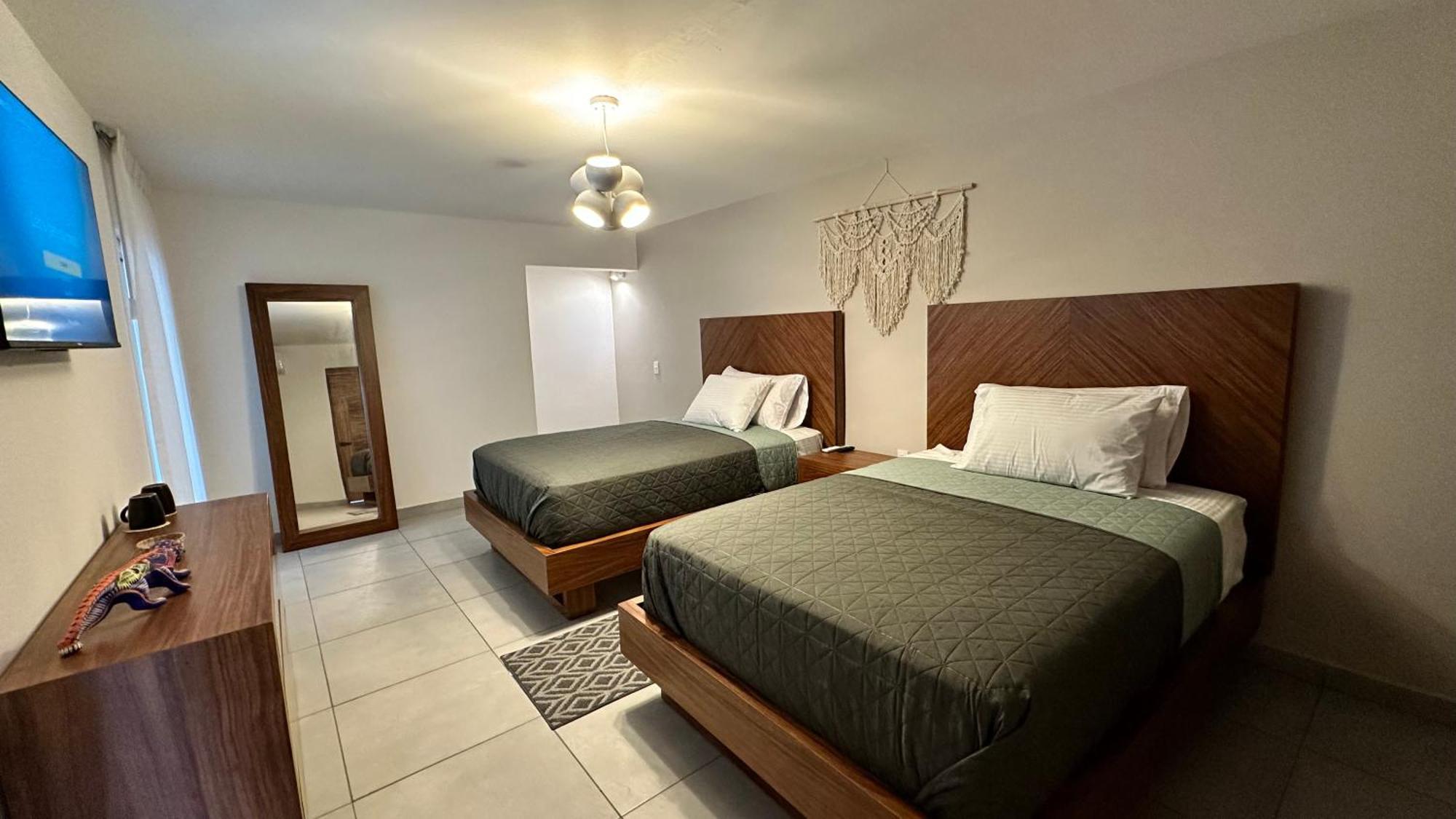 Hotel Boutique Villa Escondida, A Pasos De Lo Mejor En Tlaquepaque Εξωτερικό φωτογραφία